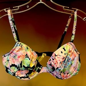Victoria’s Secret floral bra